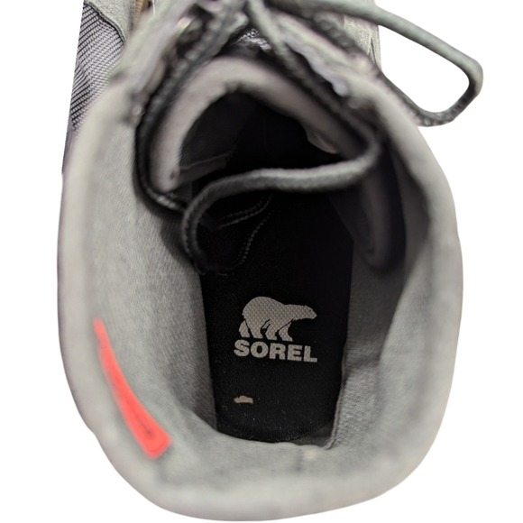 Sorel | Men's Waterproof Suede Caribou Outdoor Chukka  Boots | Gray | Size 14 - Picture 8 of 9